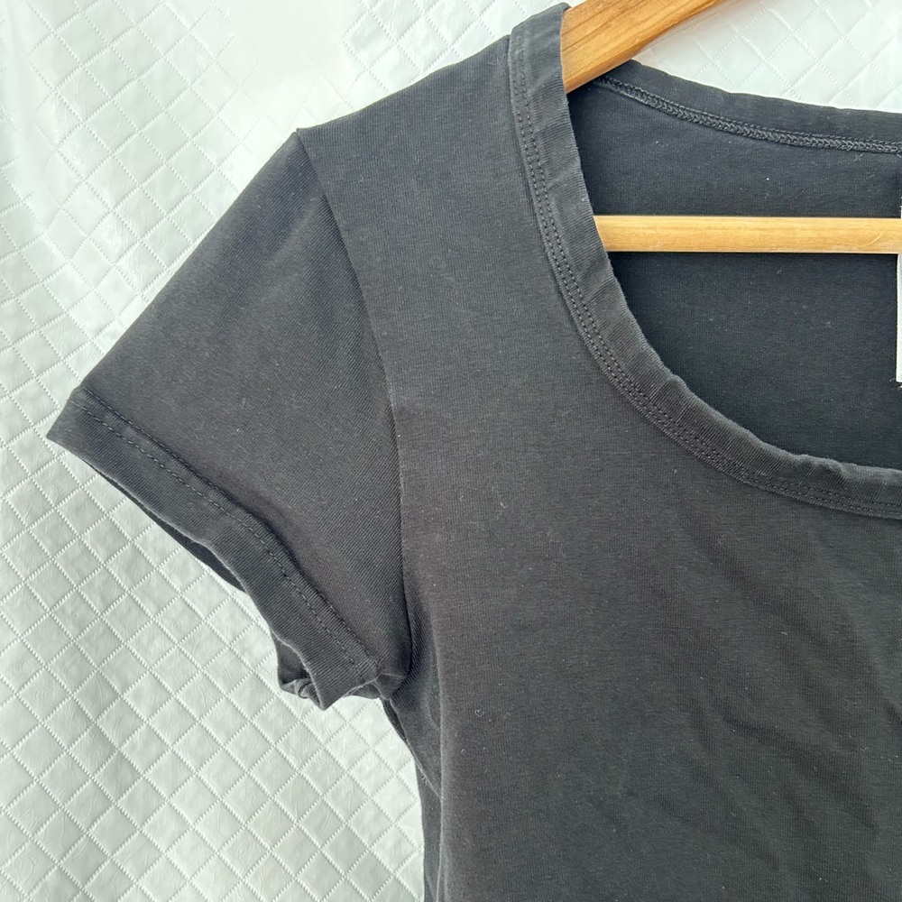 Reebok Classic Black Crop Top - Picture 3 of 5